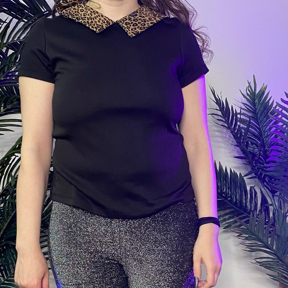 Cutie leopard print collar t-shirt